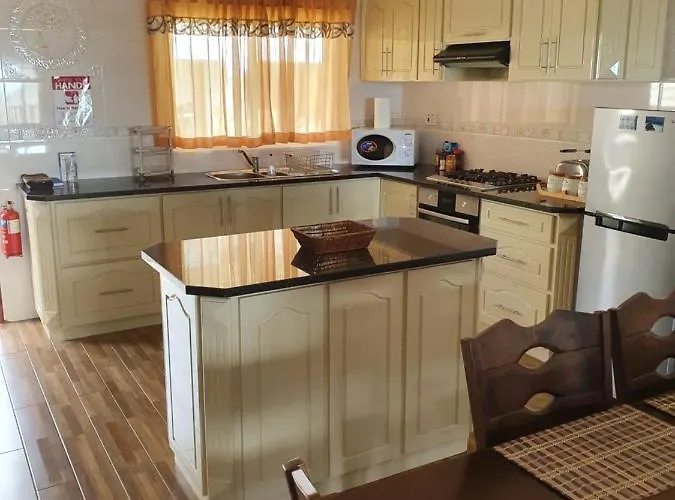 Grace Self Catering דירה Anse aux Pins